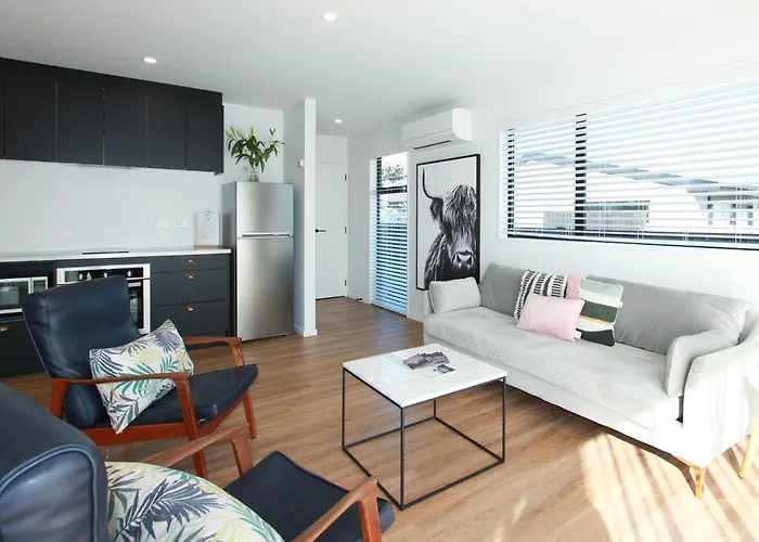 3 - Sunny Brand New House Hébergement de vacances *